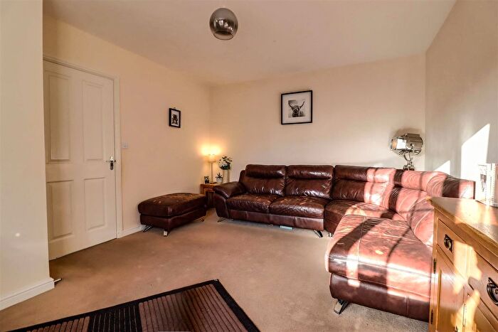 3 Bedroom Semi-Detached House For Sale In Lucius Walk, Caistor, LN7