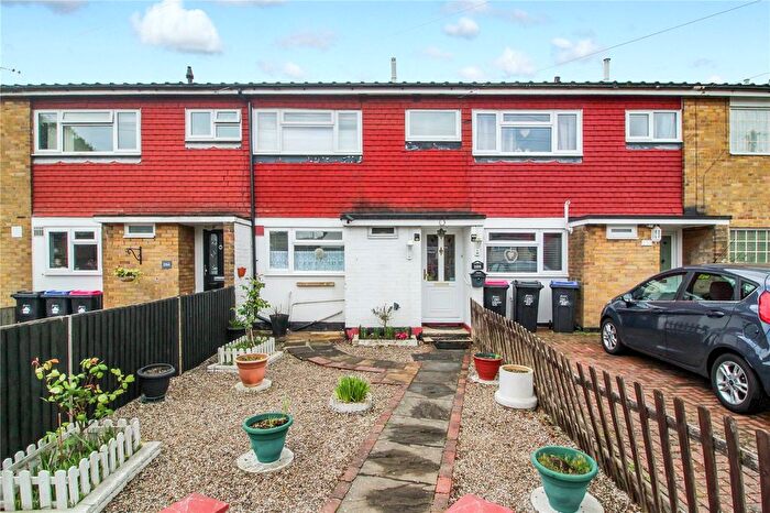 3 Bedroom Terraced House For Sale In Eastwood Road North, Leigh-On-Sea, Essex, SS9