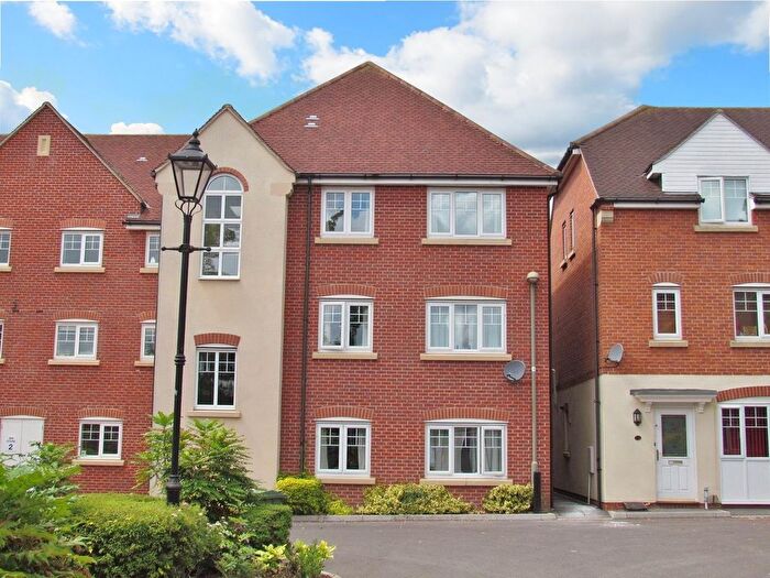 1 Bedroom Flat To Rent In Staniland Court, Abingdon-On-Thames, Oxfordshire, OX14
