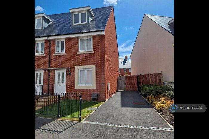 3 Bedroom Semi-Detached House To Rent In Edward Parker Road, Bristol, BS16