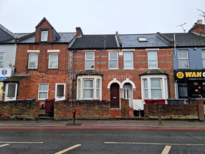 1 Bedroom Flat To Rent In First Floor Flat, West Reading, RG30
