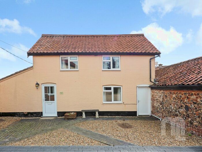 3 Bedroom Cottage To Rent In Long Road, Silfield, Wymondham, NR18