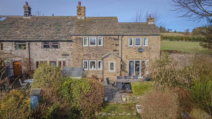 3 Bedroom Cottage For Sale In Water Green, Soyland, Sowerby Bridge, HX6