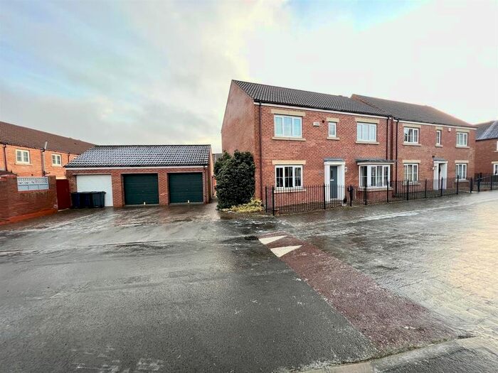 4 Bedroom Detached House To Rent In Old Favourites Walk, Darlington, DL2