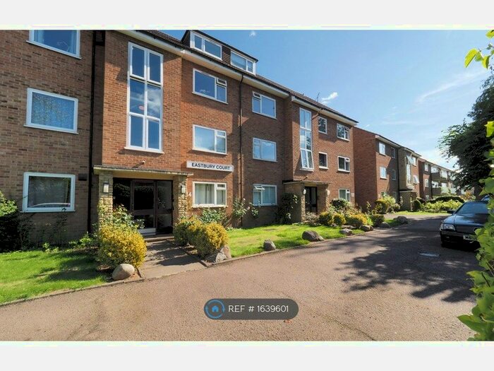 2 Bedroom Flat To Rent In Eastbury Court, New Barnet, Barnet, EN5