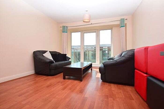 2 Bedroom Apartment To Rent In Royal Plaza, Eldon Street, Sheffield, S1