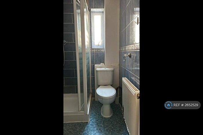 2 Bedroom Semi-Detached House To Rent In Turnpike Lane, Haringey, N8