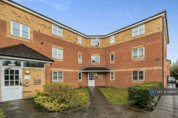 2 Bedroom Flat To Rent In Thyme Close, London, SE3