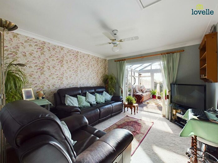 2 Bedroom Detached Bungalow For Sale In Snelland Road, Wickenby, LN3