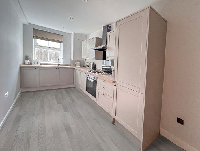 3 Bedroom End Of Terrace House For Sale In Baildon Mills, Northgate, Baildon, BD17