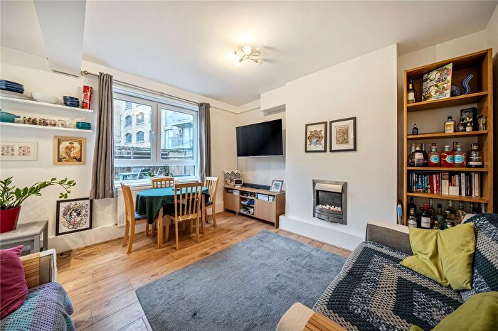 2 Bedroom Flat For Sale In Elim Estate, Weston Street, London, SE1