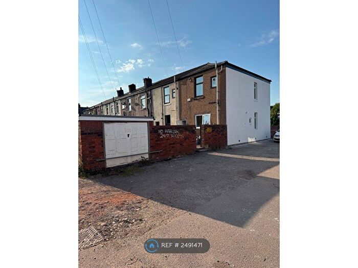 2 Bedroom End Of Terrace House To Rent In Bury Road, Manchester, BL2