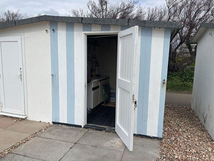 Detached House For Sale In Marine Drive West, Aldwick, PO21