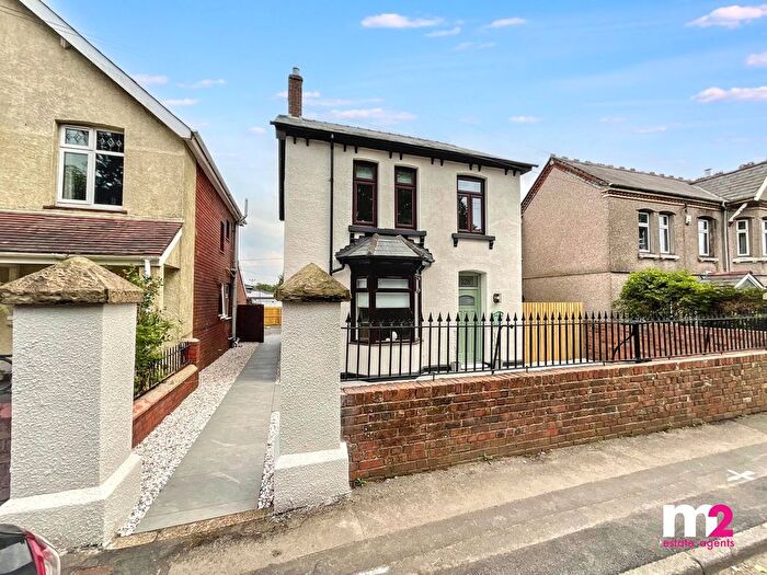 4 Bedroom Detached House For Sale In The Highway, New Inn, Pontypool, NP4