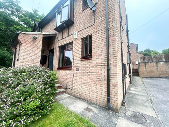 1 Bedroom Flat To Rent In Walesby Court, Cookridge, Leeds, LS16