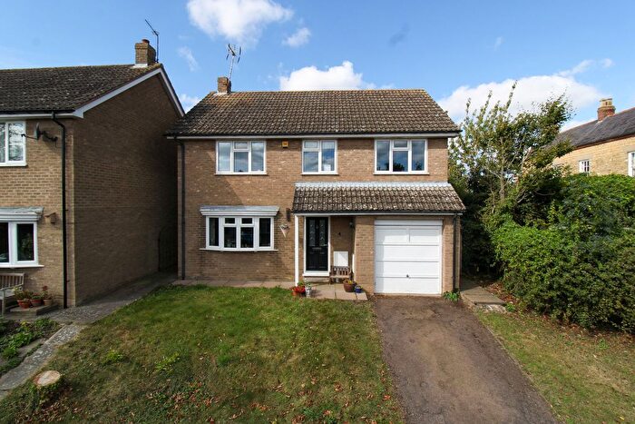 4 Bedroom Detached House For Sale In Bridge Meadow, Northampton, NN7