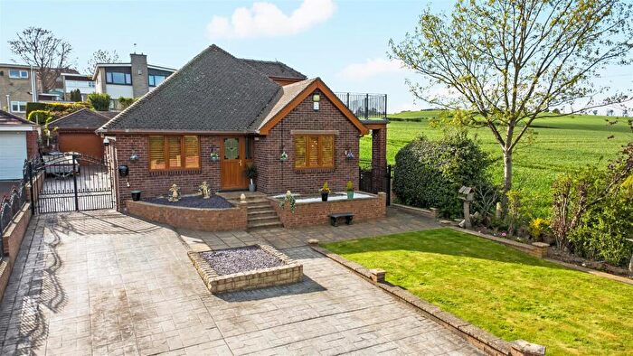 4 Bedroom Detached House For Sale In Wakefield Road, Staincross, Barnsley, S75
