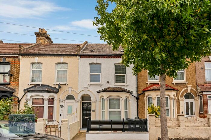 3 Bedroom Terraced House To Rent In Westdown Road, London, E15