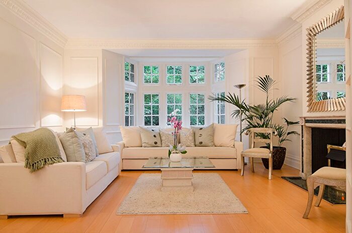 4 Bedroom Flat To Rent In Parkside, Knightsbridge, London, SW1X