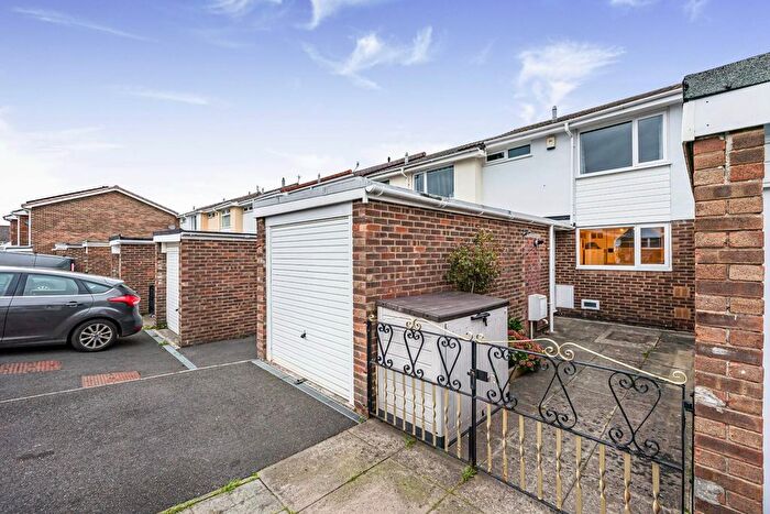 3 Bedroom Terraced House For Sale In Woodmarsh Close, Bristol, BS14