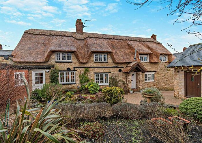 4 Bedroom Character Property For Sale In Main Street, Cottesmore, Rutland, LE15