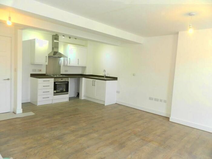 Studio To Rent In Ledbury Road, Croydon, CR0