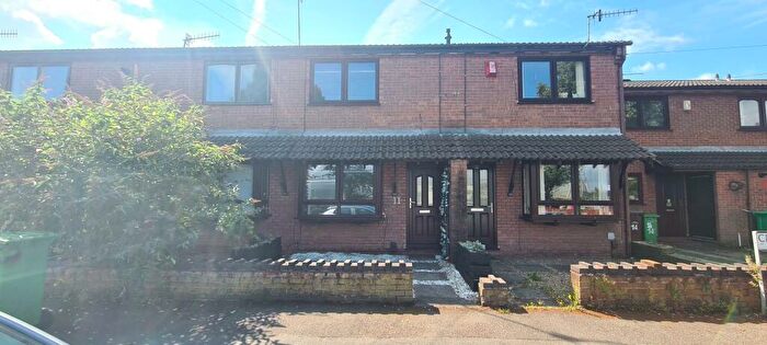 2 Bedroom Town House To Rent In Crest View, Sherwood, Nottingham, NG5