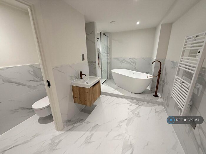 2 Bedroom Flat To Rent In Great George Street, Leeds, LS1