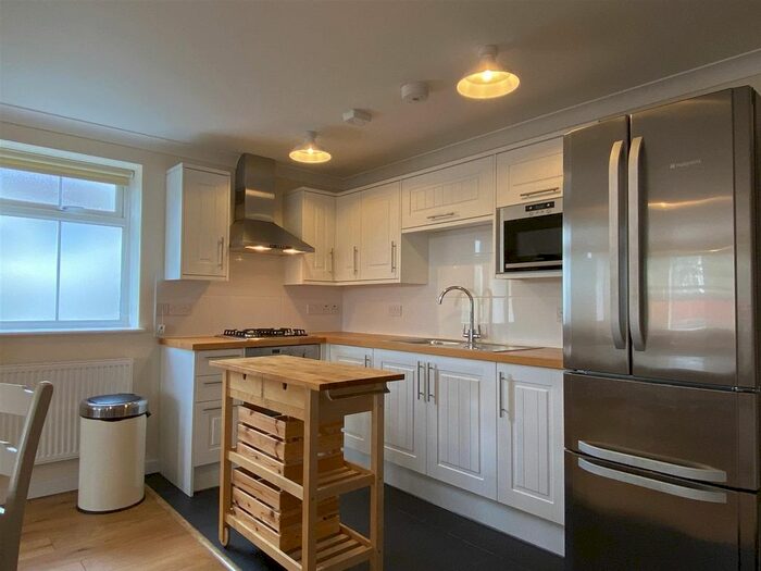 2 Bedroom Detached House To Rent In Lewis Street, Sketty, Swansea, SA2