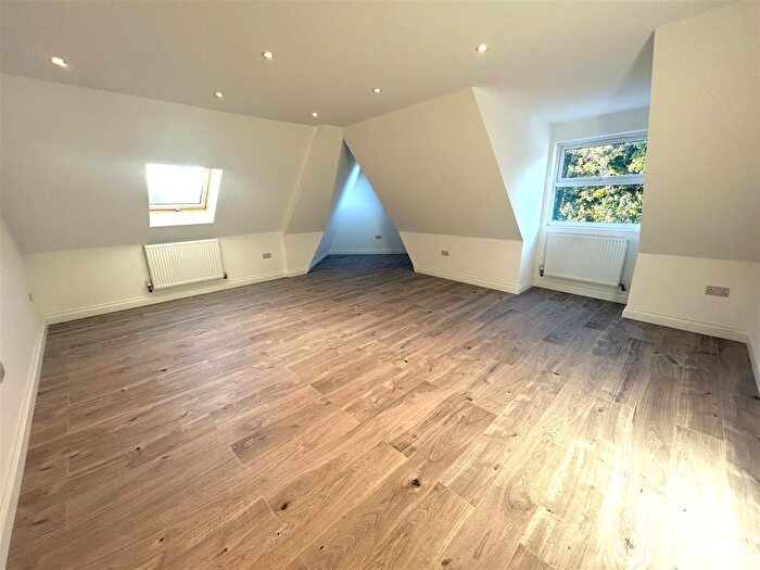 Studio To Rent In London Road, Camberley, GU15