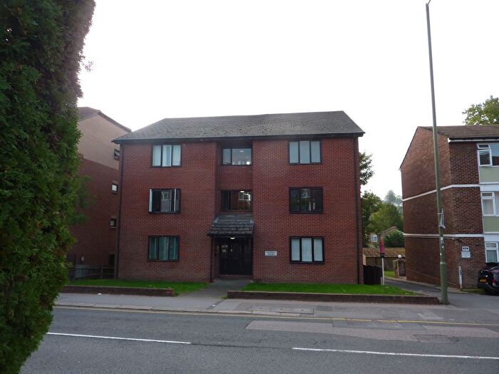 1 Bedroom Studio To Rent In Station Road, Redhill, RH1