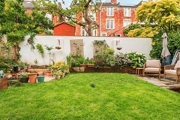2 Bedroom Flat For Sale In Whatley Road, Clifton, Bristol, BS8
