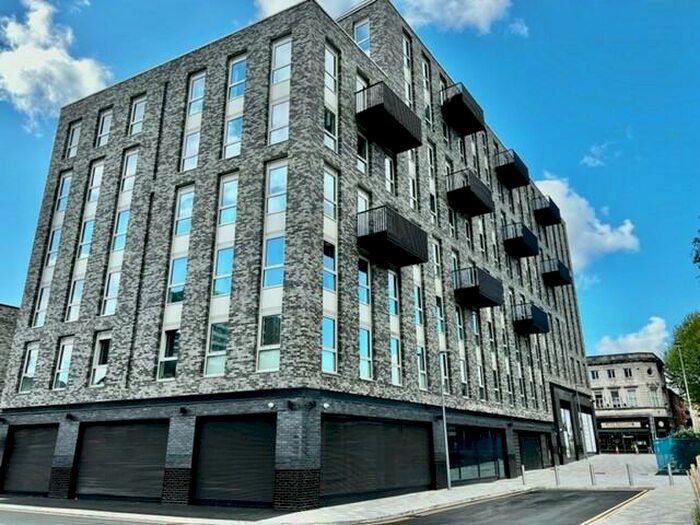 2 Bedroom Flat To Rent In Chapel Street, Salford, M5