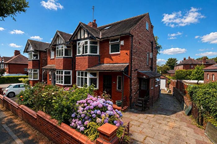 4 Bedroom Semi-Detached House For Sale In Edgeley Road, Stockport, SK3
