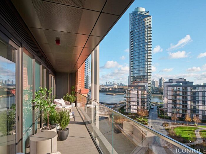 3 Bedroom Flat For Sale In Lots Road, London, SW10