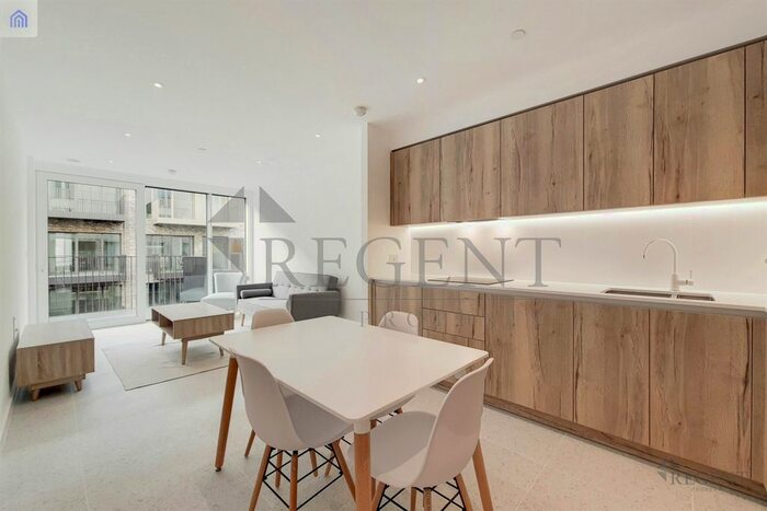 2 Bedroom Flat To Rent In Georgette Apartments, Cendal Crescent, E1