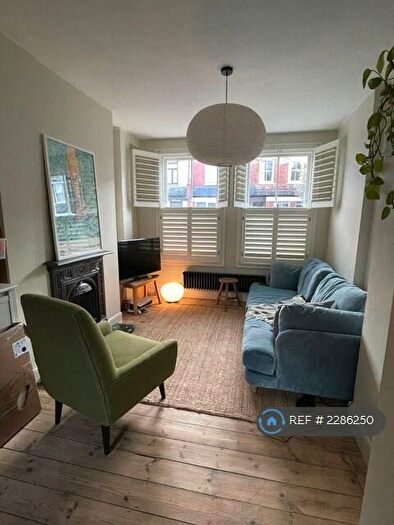2 Bedroom Terraced House To Rent In Cissbury Road, London, N15