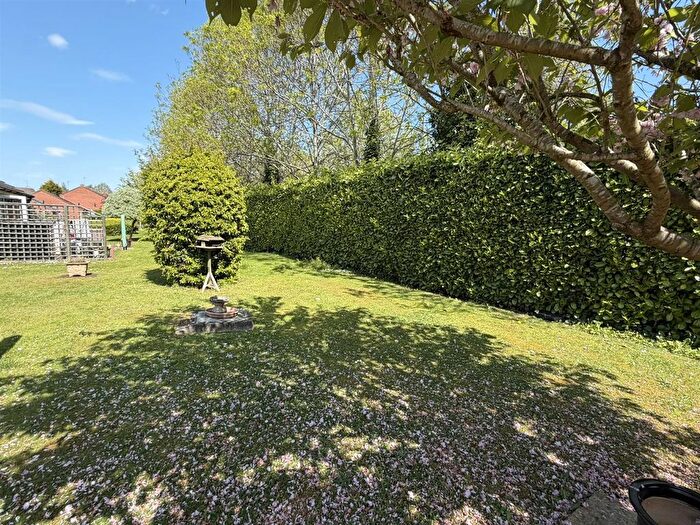 2 Bedroom Property For Sale In Sourton Place, Daventry, NN11