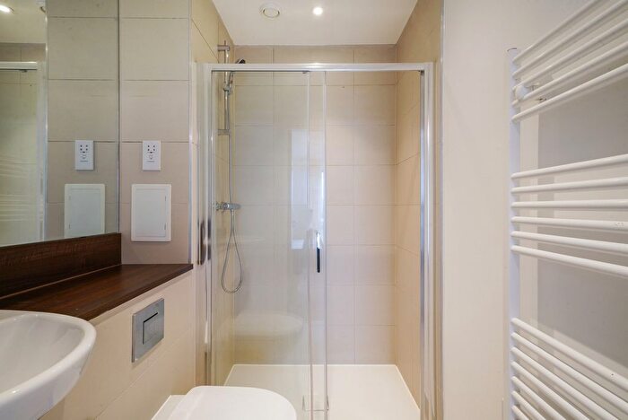 3 Bedroom Flat To Rent In Marathon House, Wembley, HA9