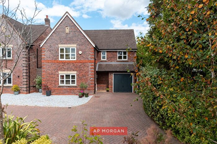 5 Bedroom Detached House For Sale In Tythe Barn Lane, Shirley, Solihull, West Midlands, B90