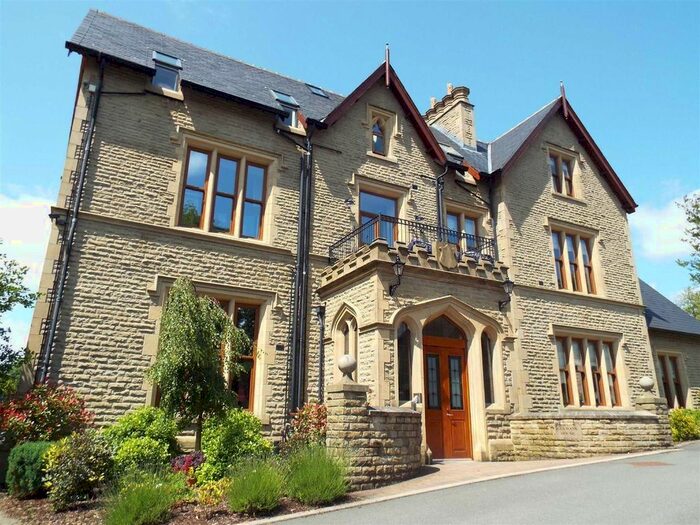 4 Bedroom Flat To Rent In Leabank Hall, Hareholme Lane, Rossendale, BB4