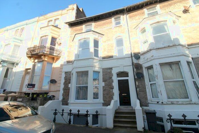 2 Bedroom Flat To Rent In Upper Church Road, Weston-Super-Mare, BS23