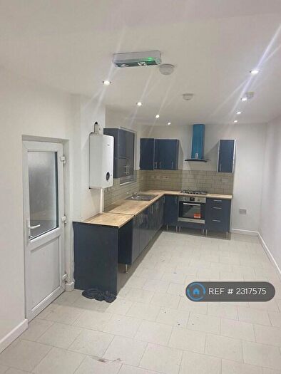 5 Bedroom Terraced House To Rent In Banff Road, Manchester, M14