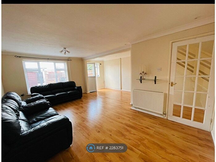 3 Bedroom End Of Terrace House To Rent In Conan Doyle Walk, Swindon, SN3