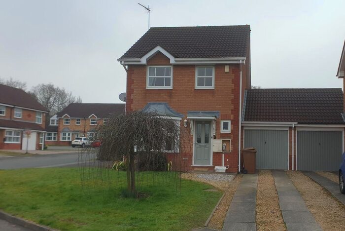 3 Bedroom Detached House To Rent In Gilmorton Close, Solihull, B91
