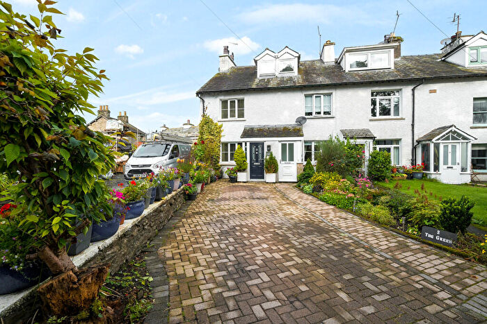 2 Bedroom End Of Terrace House For Sale In The Green, Staveley, LA8