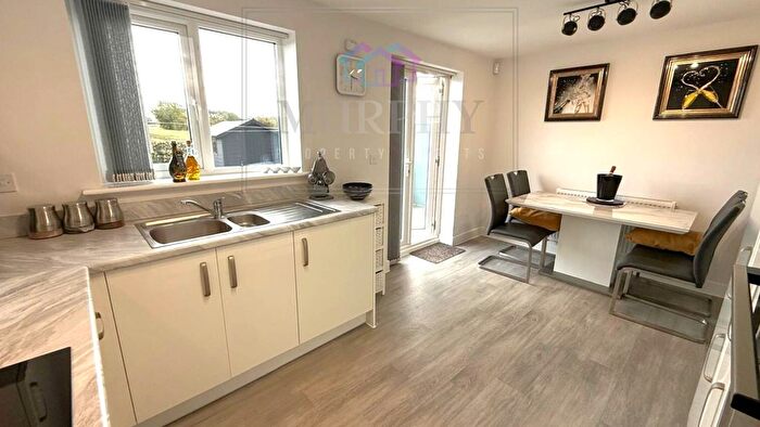 3 Bedroom End Terrace House For Sale In Castle Way, Pontefract, Yorkshire, WF8