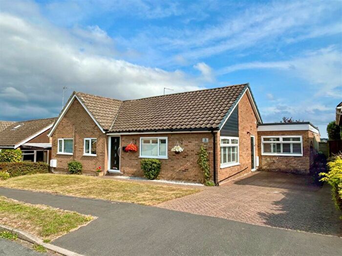3 Bedroom Detached Bungalow For Sale In Timbergate Road, Ketton, Stamford, PE9