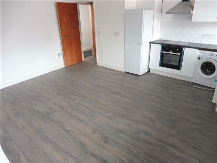 Studio To Rent In Oxford Street, Kidderminster, DY10