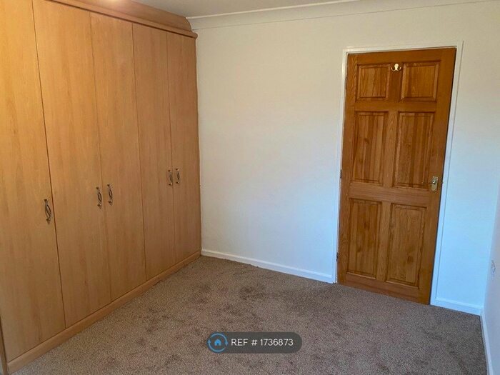 1 Bedroom Flat To Rent In Windmill Rise, Tadcaster, LS24